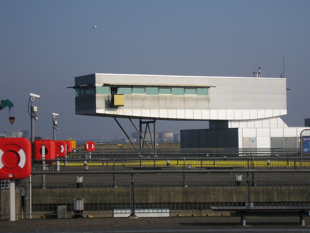 anti glare roller blinds for air traffic control tower